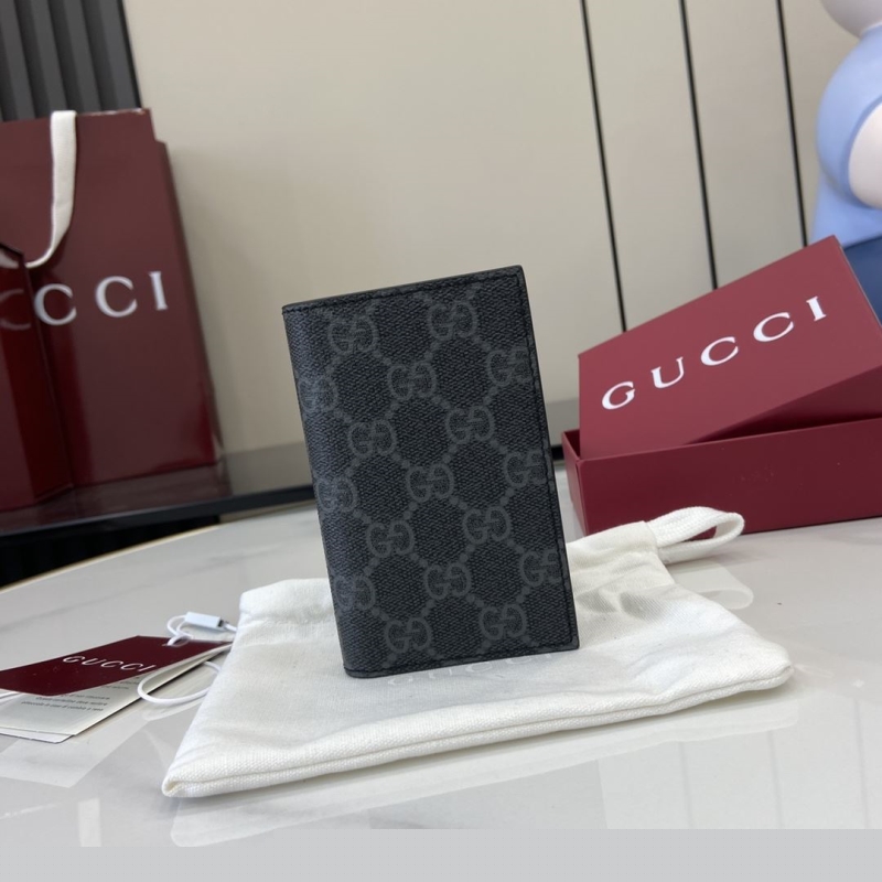 G*u*i wallets & purse
